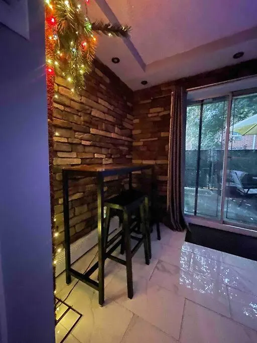 Brooklyn Luxury Spring Retreat With Private Outdoor Space New York
