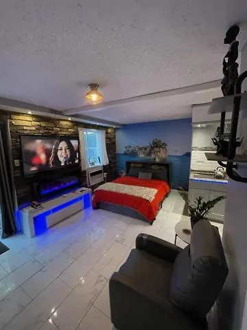 Brooklyn Luxury Spring Retreat With Private Outdoor Space New York Apartment